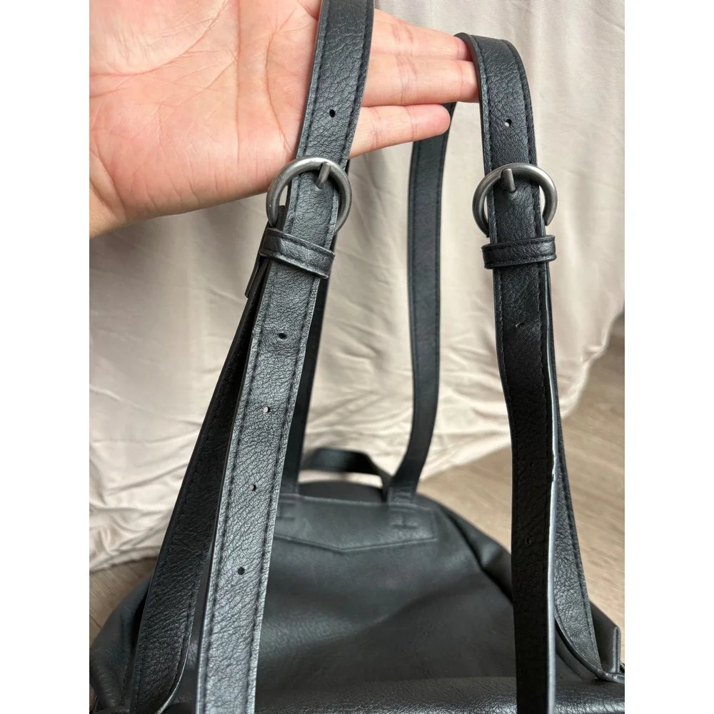 Universal Thread Black Pebbled Faux Leather Mini Backpack Dome Bag Adjustable